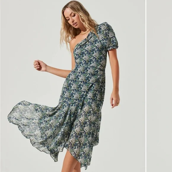 astr santorini one shoulder dress ASTR the Label | Santorini One Shoulder Midi Dress | Size S